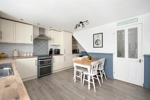 2 bedroom terraced house for sale, Church Street, Hilperton
