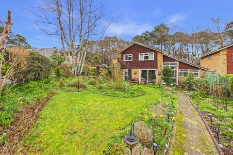 Badbury Close, Broadstone, Dorset, BH18