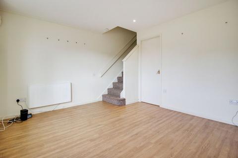 undefined, Farriers Close, Swindon SN1