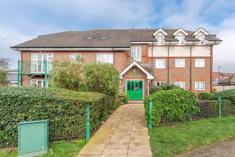 2 bedroom flat for sale, Uxbridge Road, Pinner, HA5