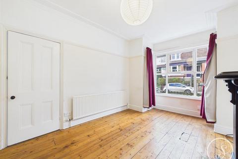 undefined, Roundhay Avenue, Leeds