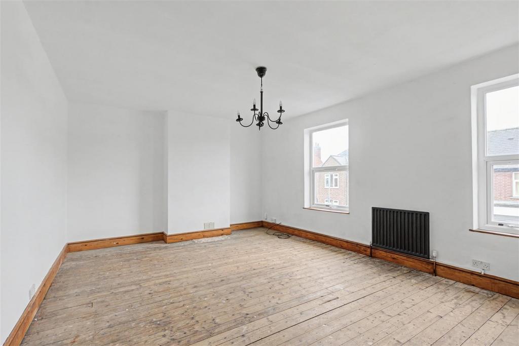 Bedroom 1.jpeg