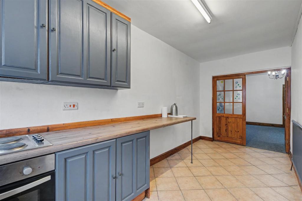 Kitchen 3.jpeg