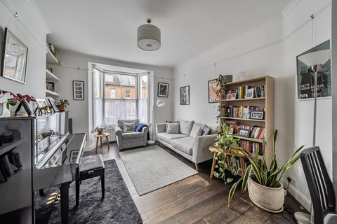 Calverley Grove, London, N19