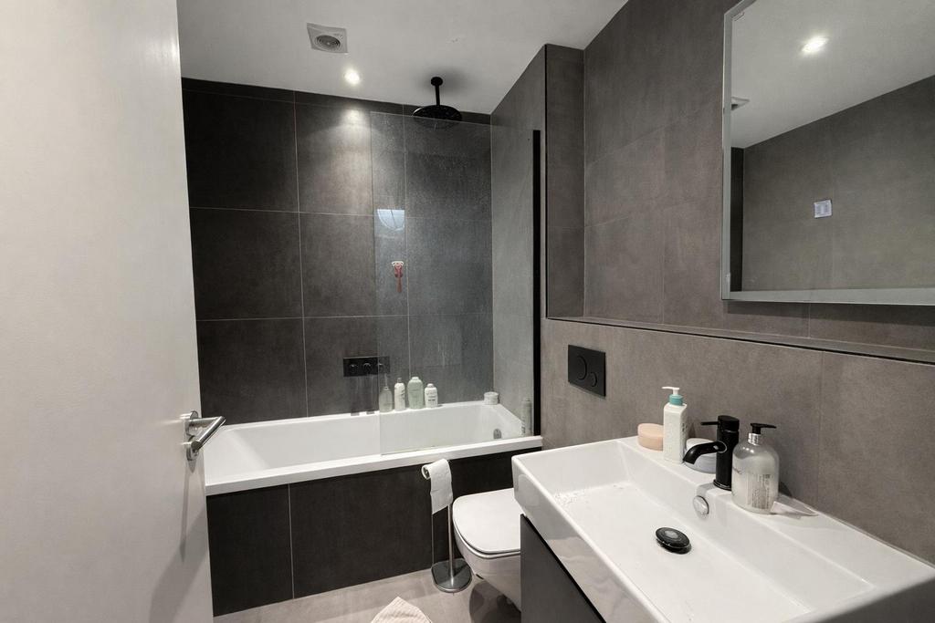 Family bathroom