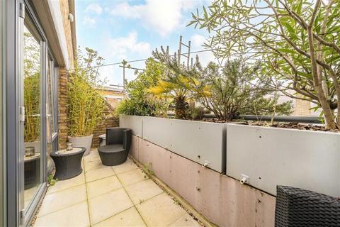 Stockwell Park Road, London SW9