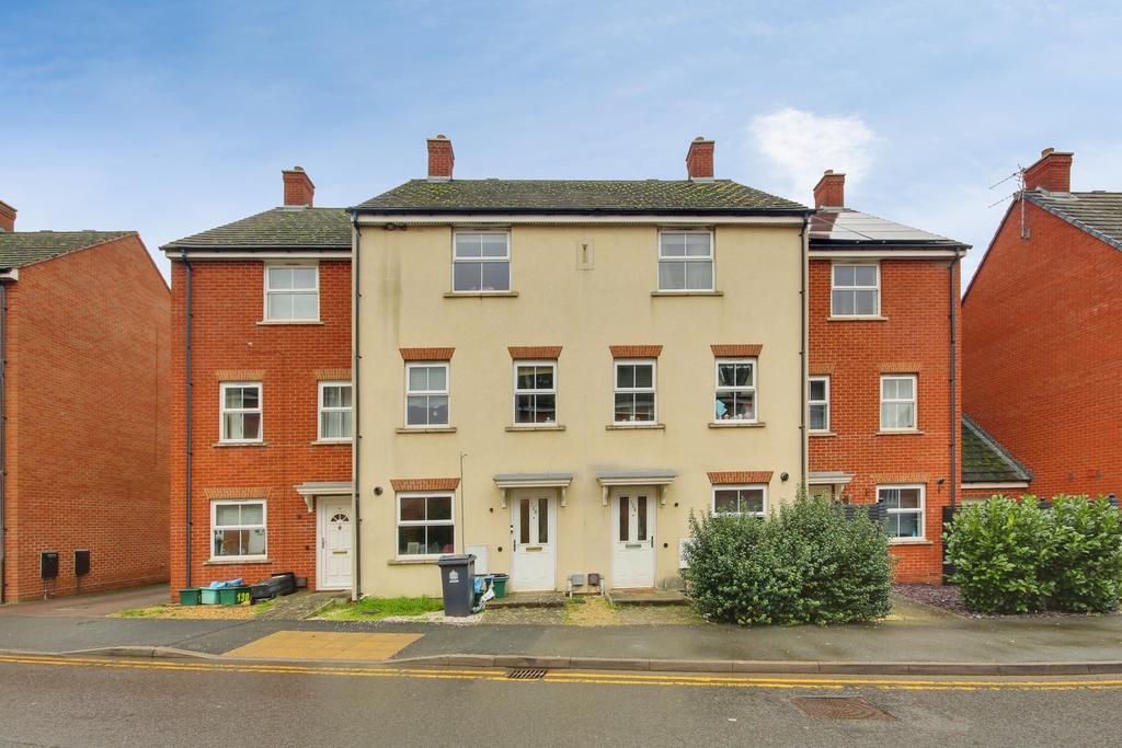 Thatcham Avenue Kingsway 4 Bed Terraced House For Sale 290 000