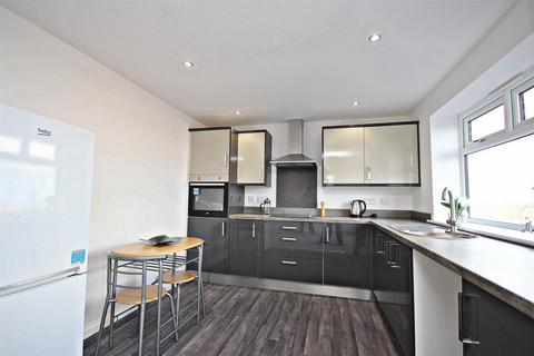 2 bedroom apartment to rent, Findon Hill, Sacriston, Durham