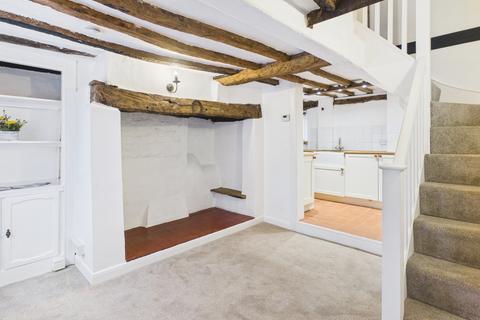 2 bedroom terraced house for sale, Wycombe End, Beaconsfield, Buckinghamshire, HP9