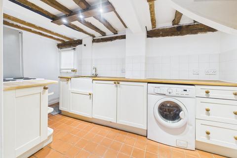 2 bedroom terraced house for sale, Wycombe End, Beaconsfield, Buckinghamshire, HP9