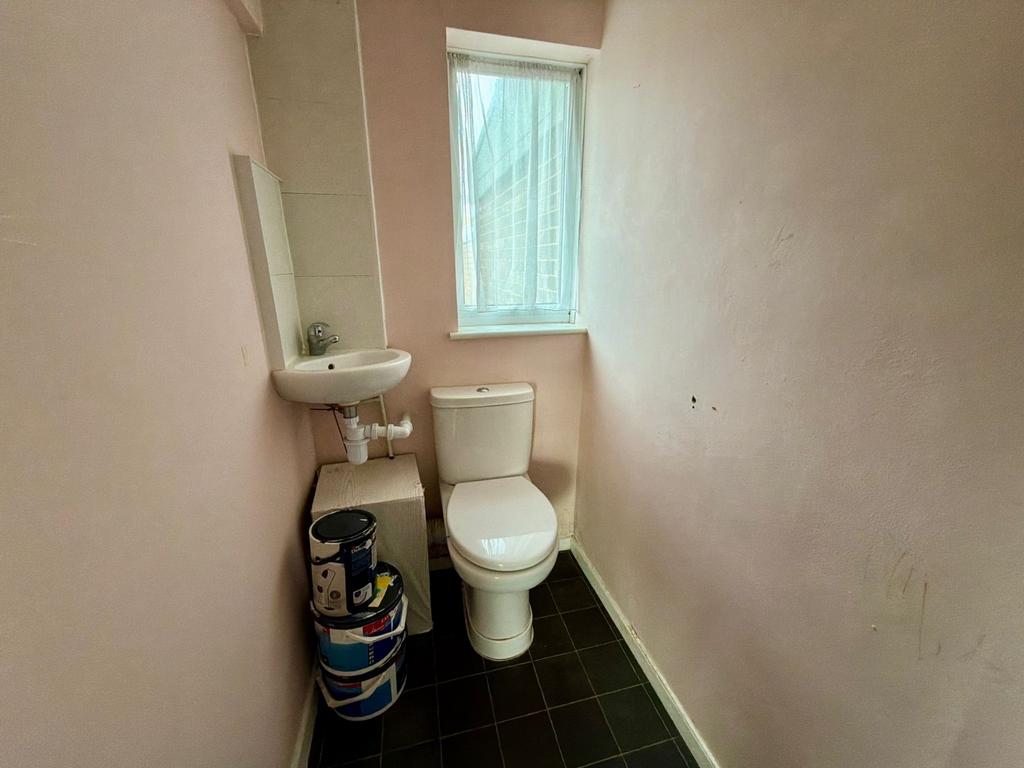 Cloakroom WC