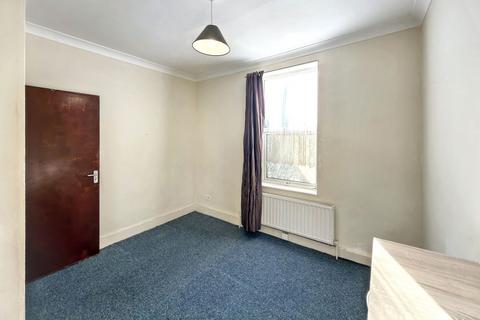 2 bedroom flat for sale, First Floor Flat, 54 Woodhouse Road, Leytonstone, London, E11 3NE