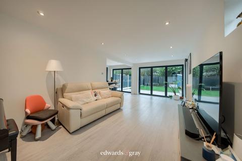 undefined, Blenheim Road,Shirley,Solihull,B90 3QE