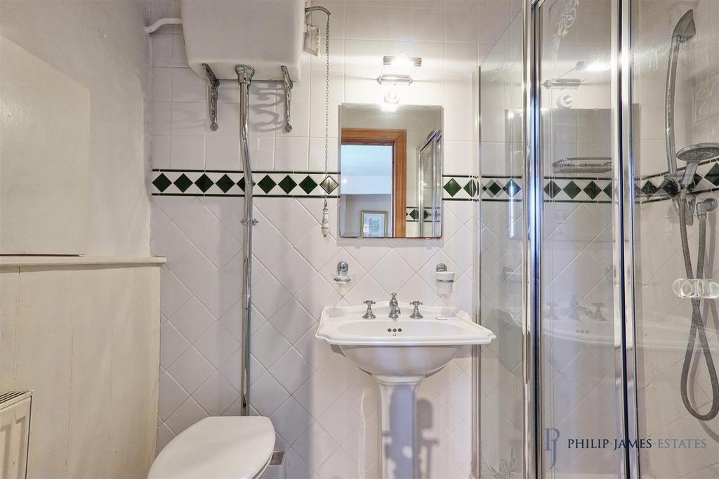 IMG 8222 3 4 easy HDR-interior3.jpg