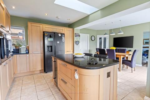 undefined, Redehall Road, Horley RH6