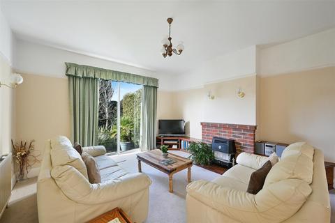 3 bedroom detached bungalow for sale, Nork Way, Banstead