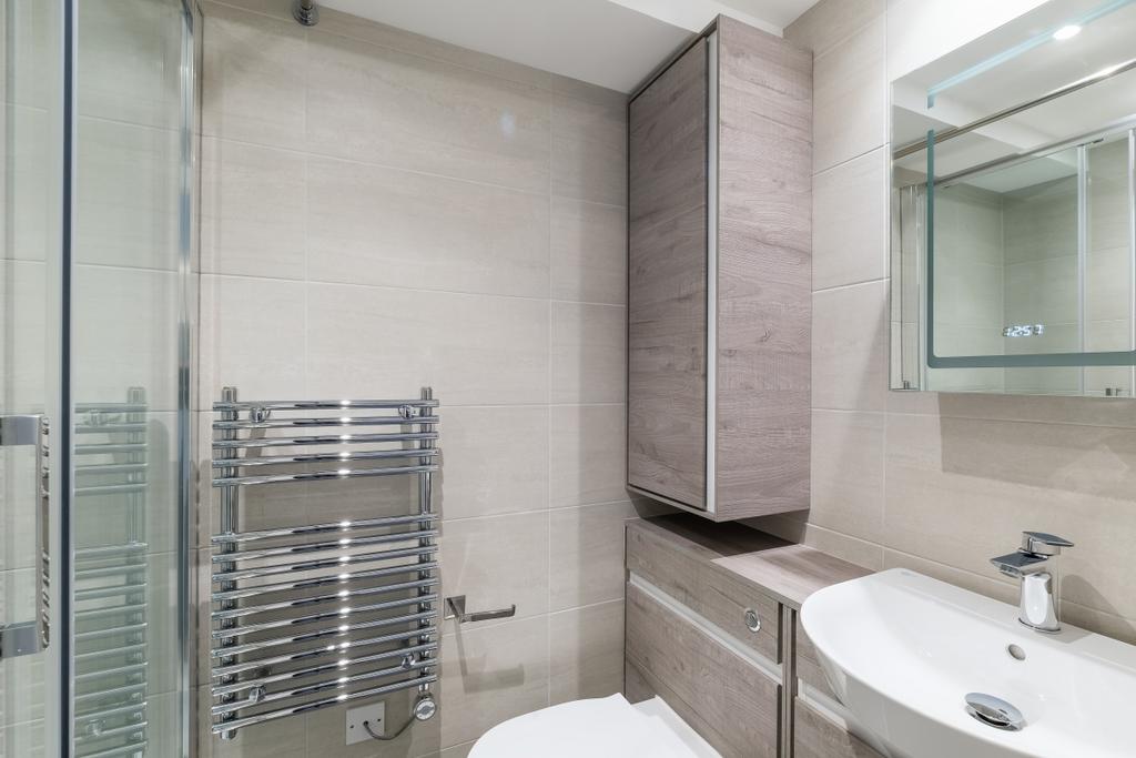 En Suite (2)