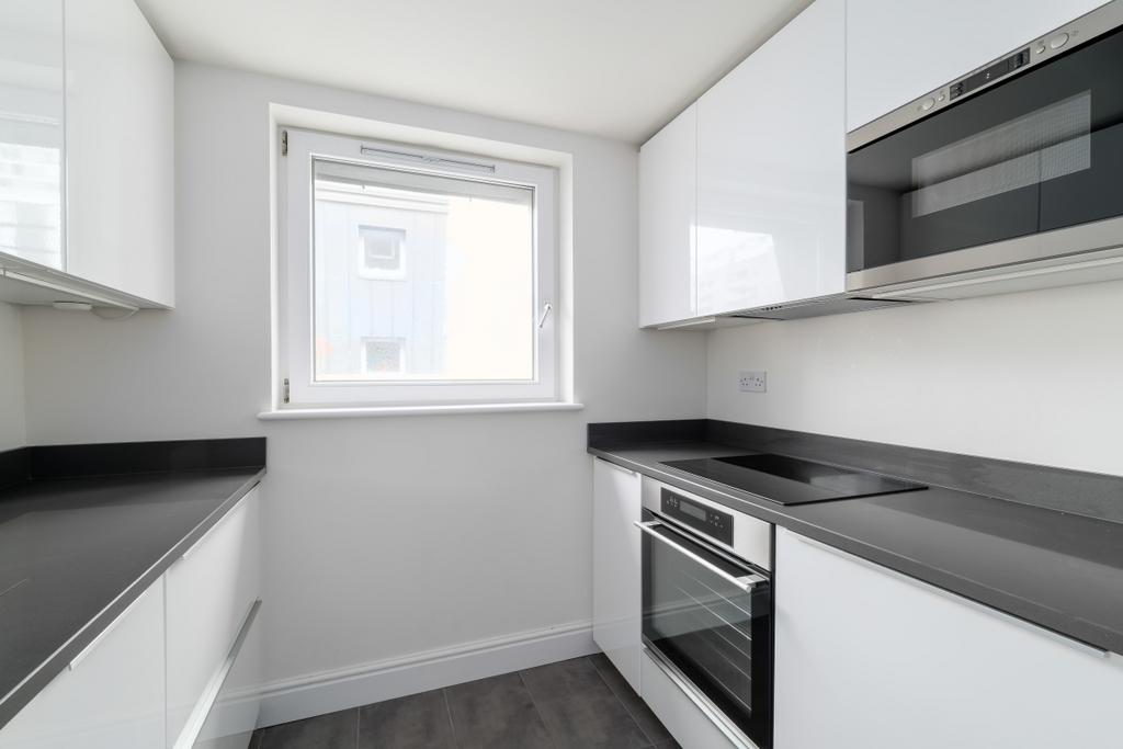 Kitchen (2)