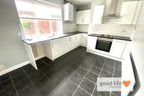 2 bedroom house to rent, Clinton Place, Sunderland SR3
