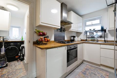 1 bedroom flat for sale, High Road Leyton, London