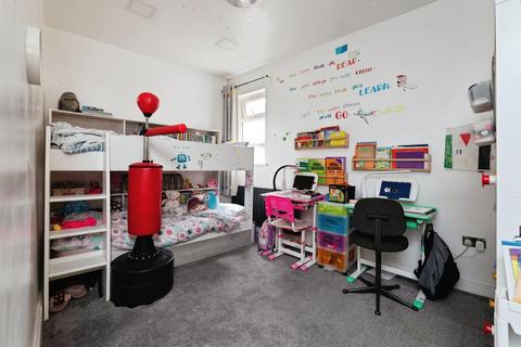 1 bedroom flat for sale, High Road Leyton, London