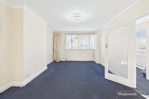 3 bedroom semi-detached house to rent, Branksome Way, Harrow HA3