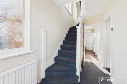 3 bedroom semi-detached house to rent, Branksome Way, Harrow HA3