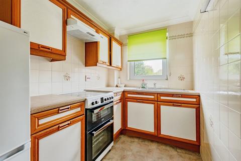 2 bedroom retirement property for sale, Linkfield Lane, Redhill