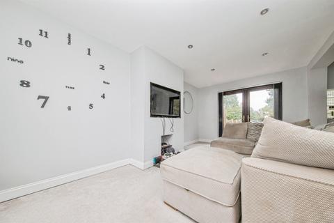 3 bedroom semi-detached house for sale, Hazelton Road, Colchester