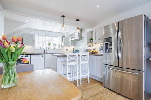 undefined, Beaconfield Road, Epping