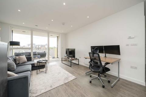 2 bedroom flat for sale, Commerce Road, Brentford TW8