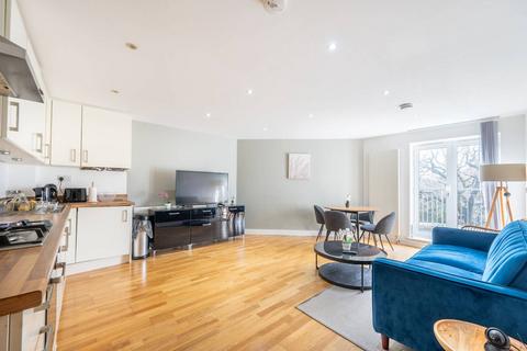 2 bedroom flat to rent, Brook Avenue, Wembley Park, Wembley, HA9