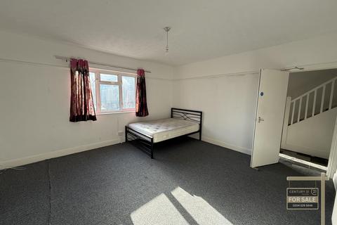 undefined, Hampton Road West, FELTHAM TW13