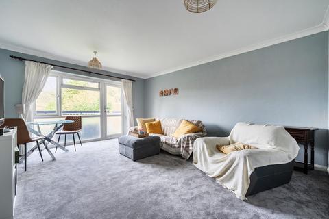 2 bedroom flat for sale, Charterhouse Road, Surrey GU7