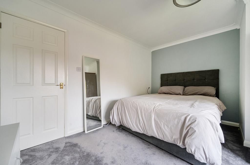 1417509-9-699c210...