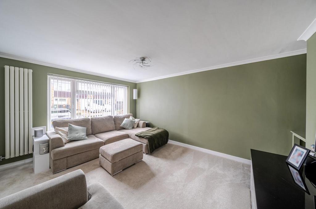 Davidson Frost-Wellings, DFW, Croft Lane, Chipperf