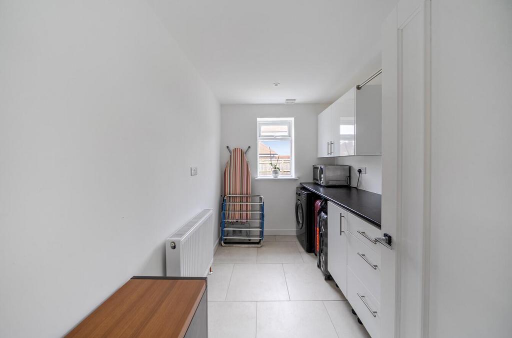 Davidson Frost-Wellings, DFW, Croft Lane, Chipperf
