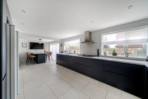 undefined, Croft Lane, Kings Langley WD4