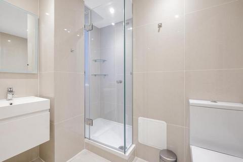 1 bedroom apartment to rent, Hyde Park Crescent, London W2