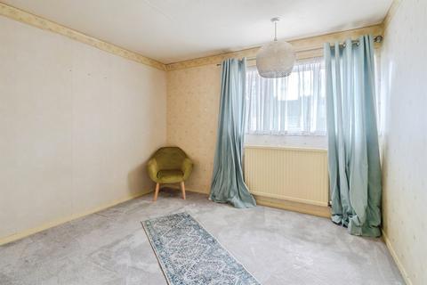 3 bedroom terraced house for sale, Kinross Avenue, Leicester