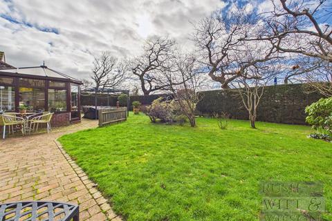 2 bedroom detached bungalow for sale, Mulberry Close, Bexhill-On-Sea