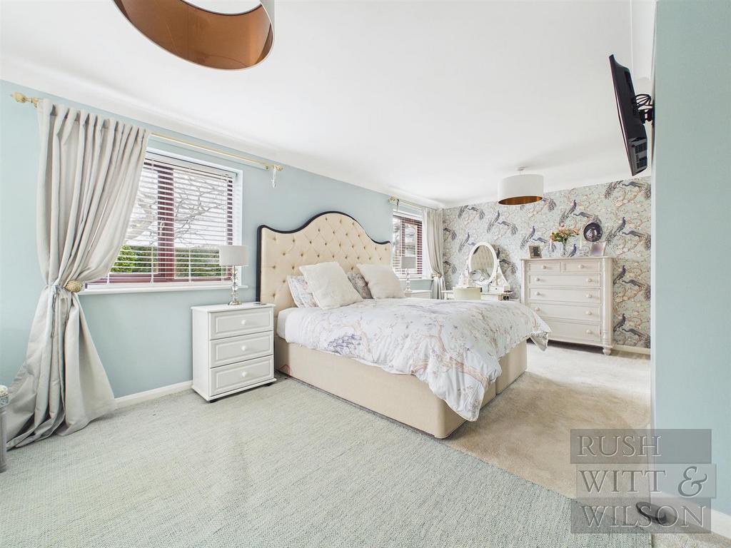 CAM02219 G0-PR0025-STILL007.jpg