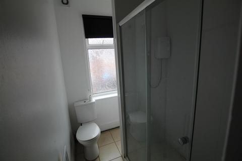 3 bedroom flat to rent, Canning Street, Newcastle upon Tyne NE4