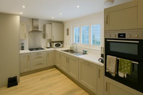 undefined, Heol Ewen, Pontrhydyrun, Cwmbran