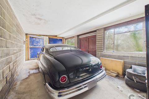 undefined, Garage, Villiers Avenue