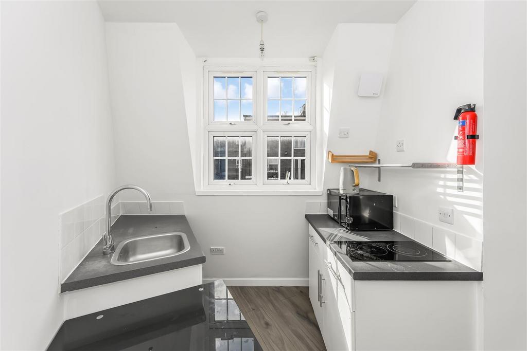 10, Holywell house-6.jpg