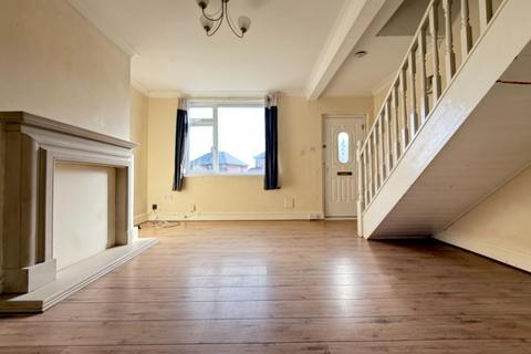 2 bedroom terraced house for sale, Castle Crescent, Dewsbury