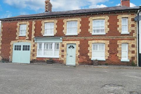 4 bedroom semi-detached house to rent, Knighton, Powys
