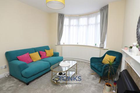 3 bedroom semi-detached house for sale, Hillside Avenue, Rowley Regis B65