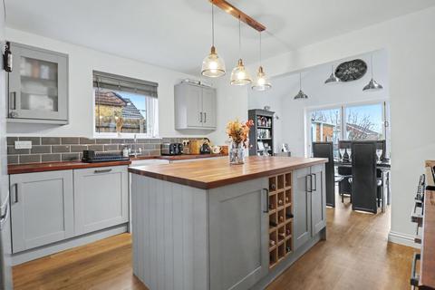 4 bedroom detached bungalow for sale, Portelet Place, Southampton SO30